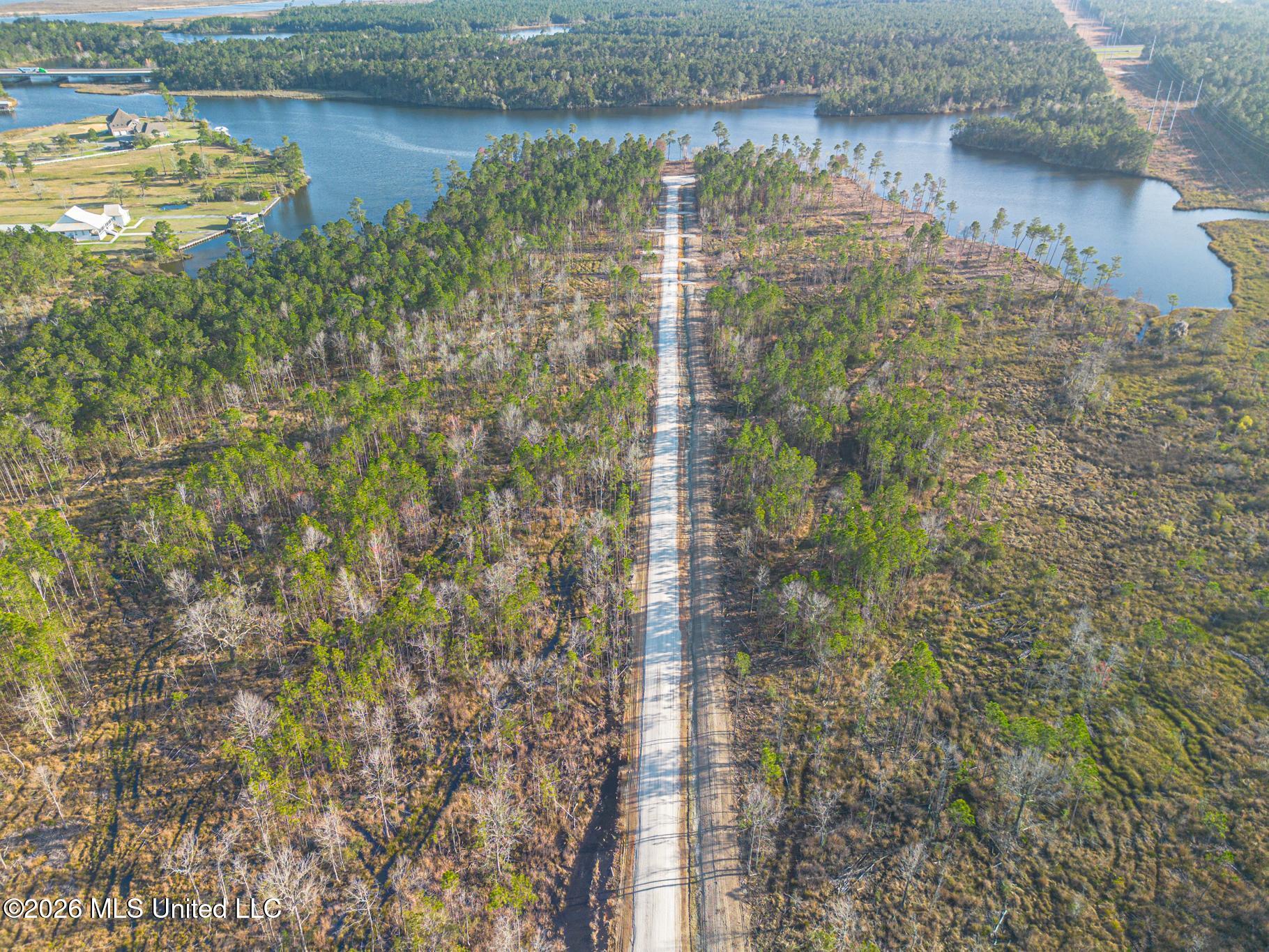 13045 Enciente Point Drive Kiln, MS 39556 - Photo 9 of 16 5-47