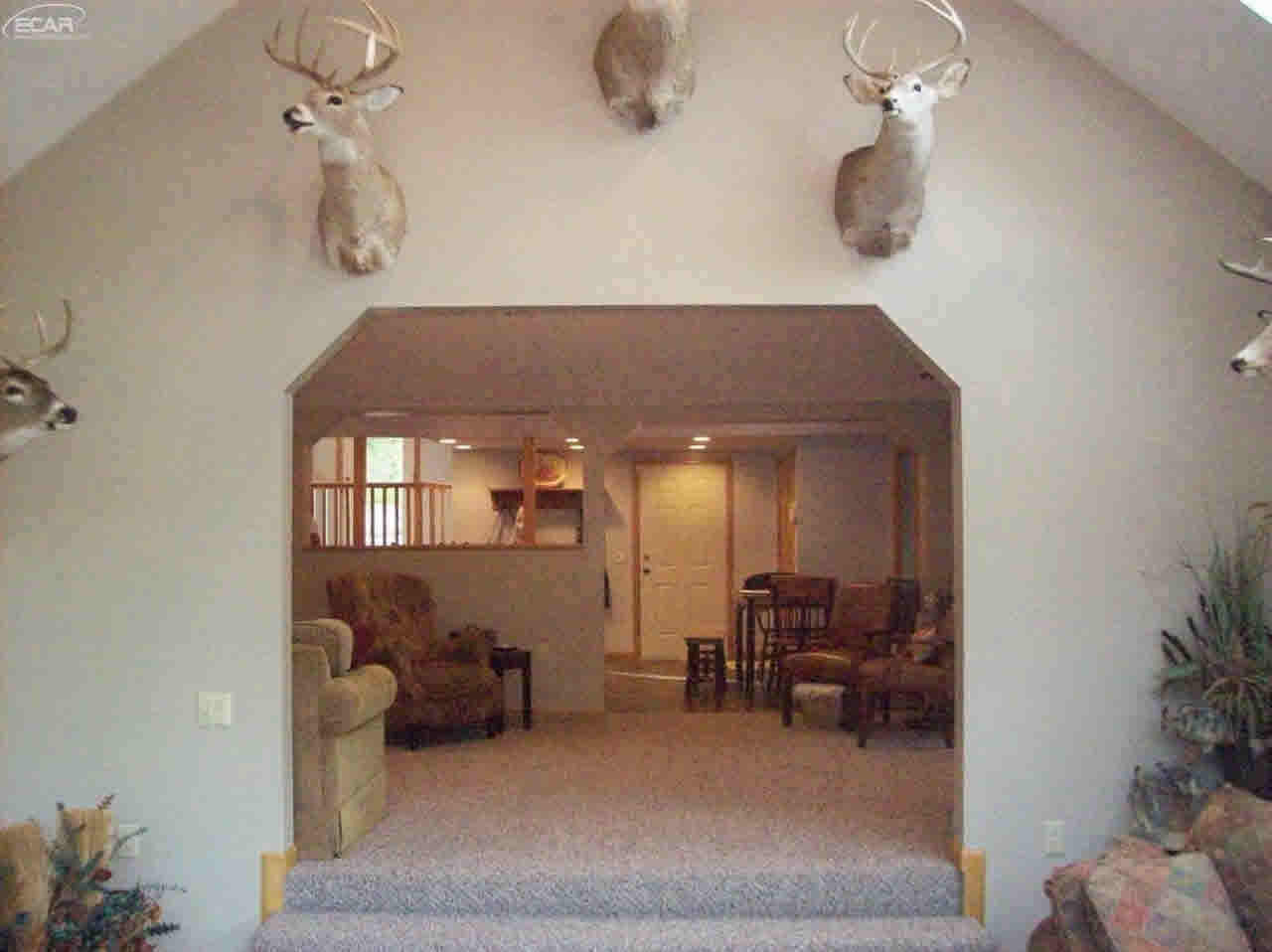 8033 Hogan Road Fenton, MI 48430 - Photo 14 of 34 21368191-13.JPG