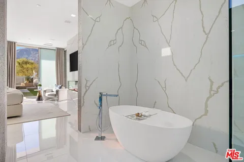 $5,900,000 | 79640 Tom Fazio Lane North, La Quinta, CA 92253