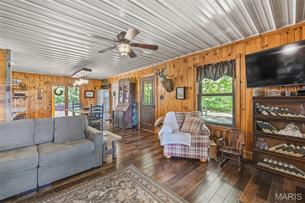 2276 Old Fredericktown Road Farmington, MO 63640 - Photo 12 of 50 Gallery Image 12