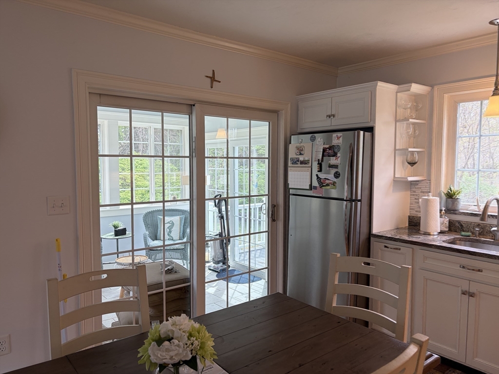 71 West Spring Street Avon, MA 02322 - Photo 18 of 41