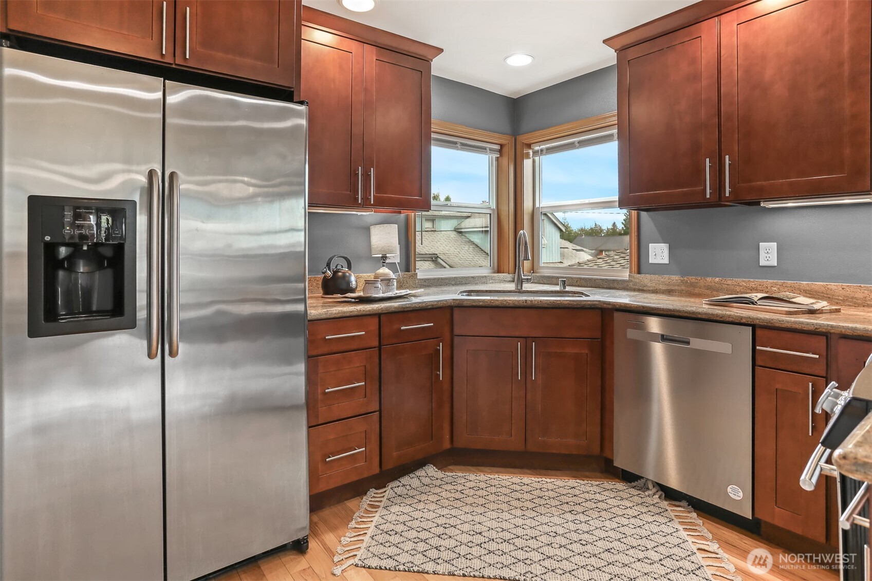 516 North 46th Street Seattle, WA 98103 - Photo 10 of 31