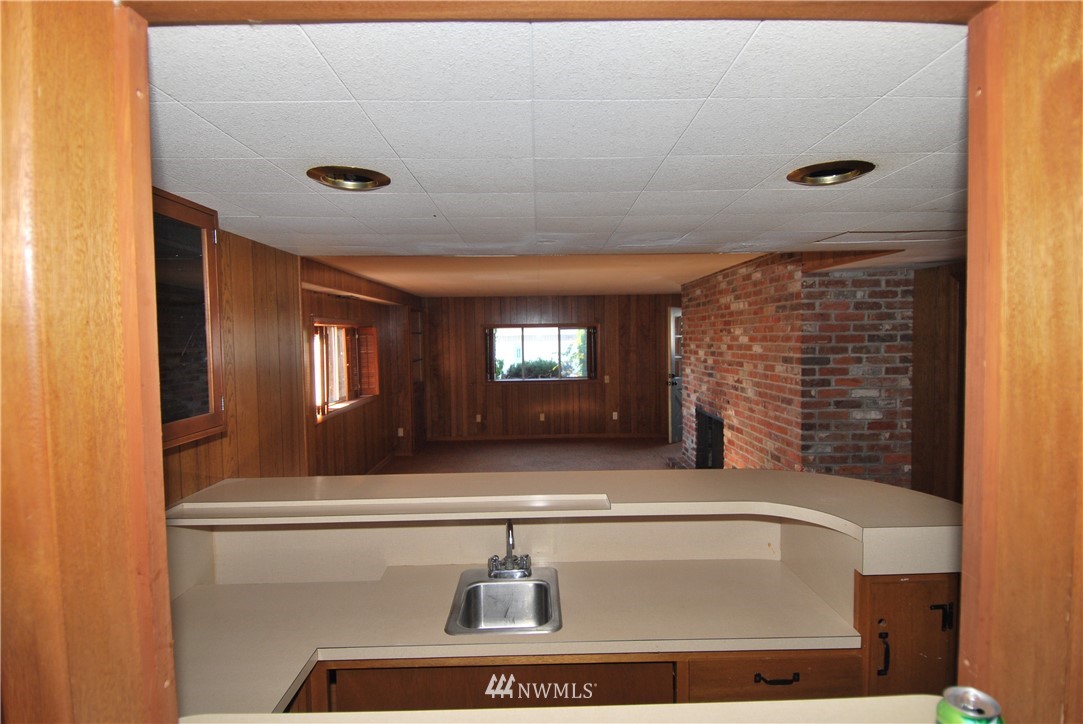 1610 Sheridan Road Bremerton, WA 98310 - Photo 12 of 33 Gallery Image 12