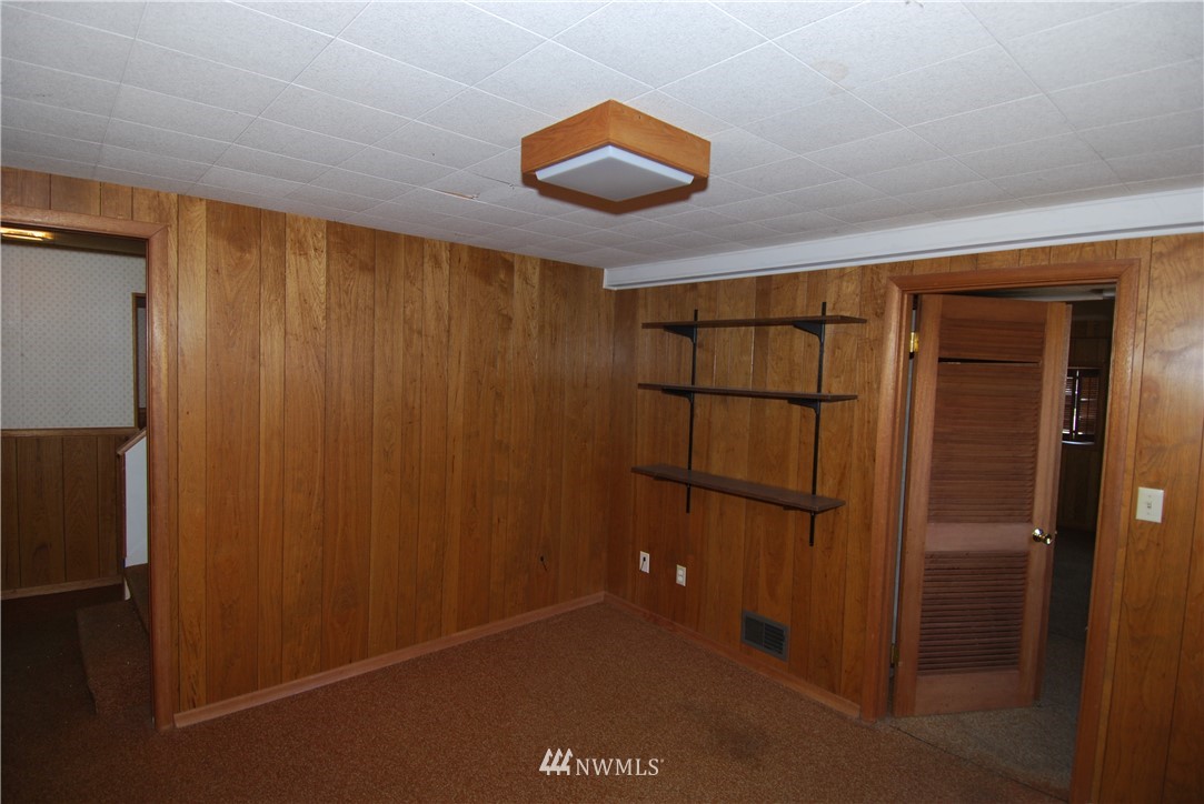 1610 Sheridan Road Bremerton, WA 98310 - Photo 17 of 33 Gallery Image 17