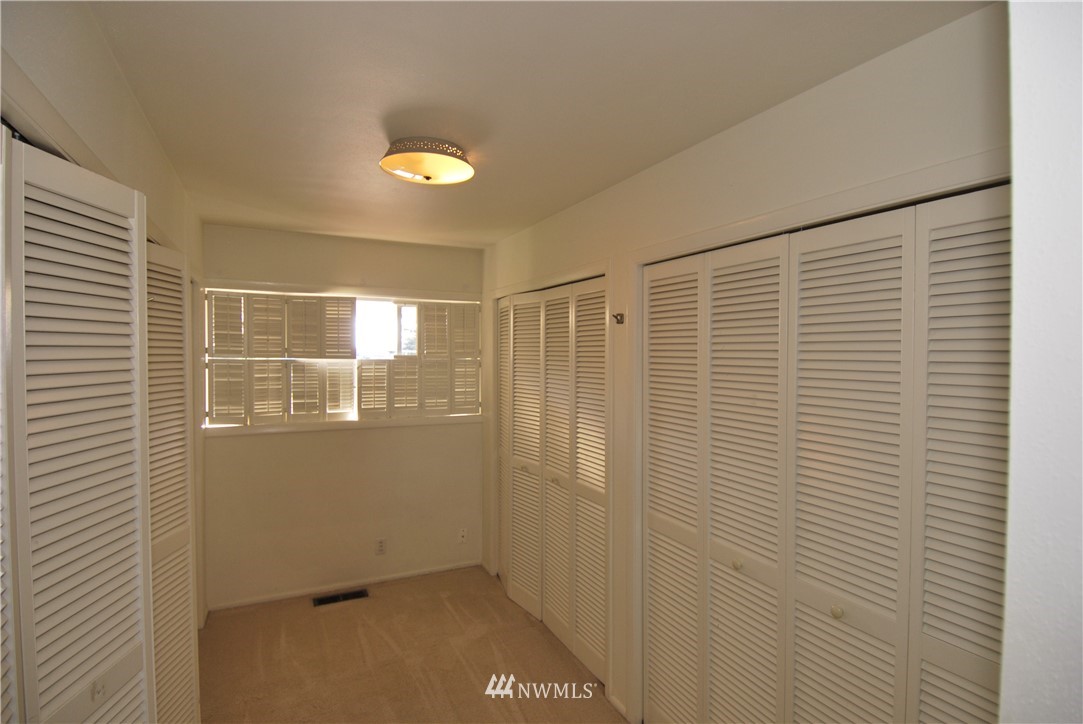 1610 Sheridan Road Bremerton, WA 98310 - Photo 27 of 33 Gallery Image 27