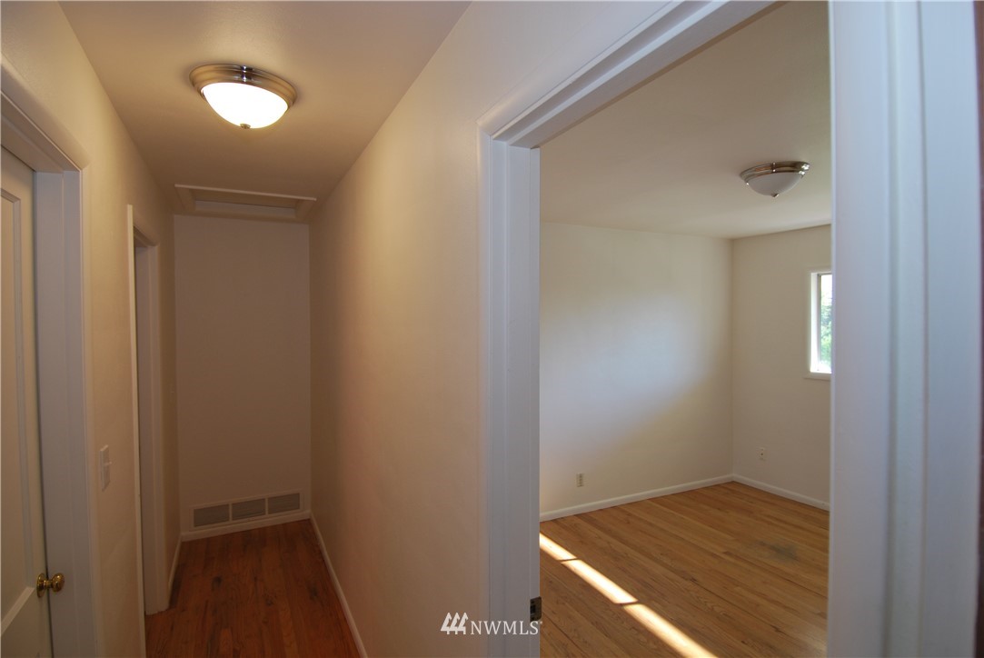 1610 Sheridan Road Bremerton, WA 98310 - Photo 29 of 33 Gallery Image 29
