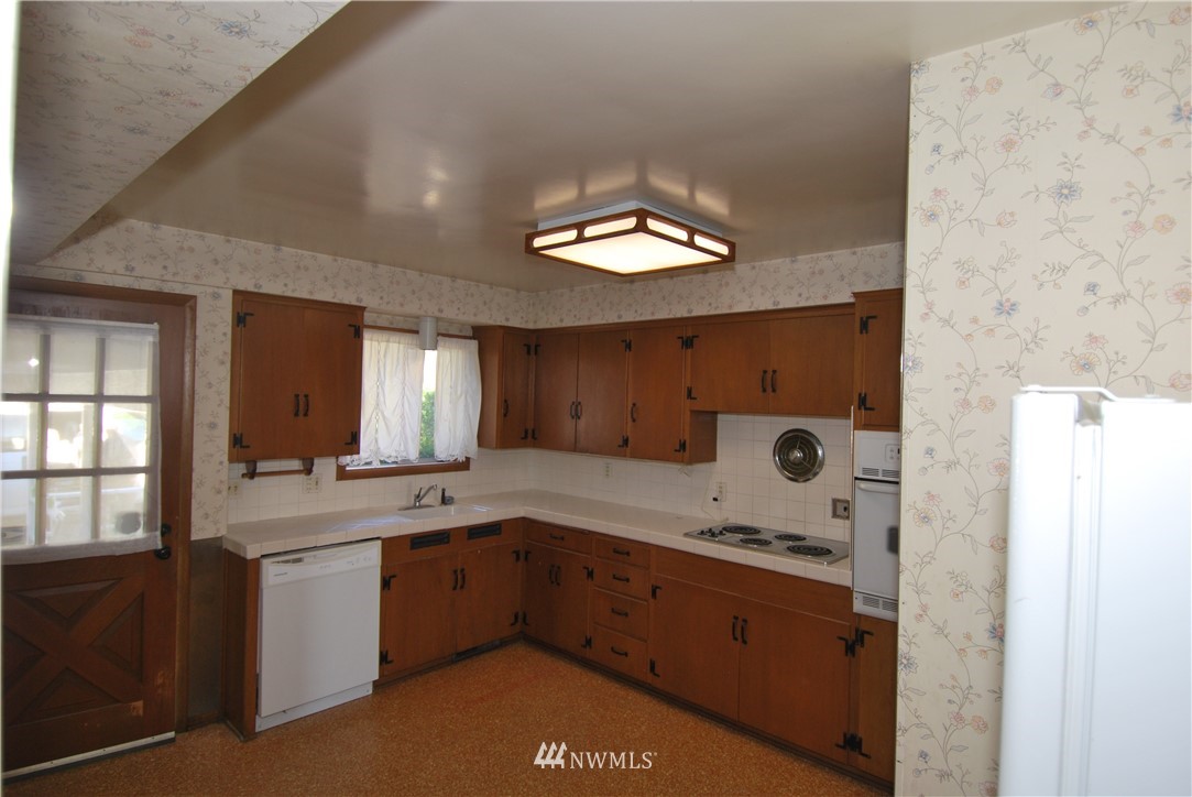 1610 Sheridan Road Bremerton, WA 98310 - Photo 33 of 33 Gallery Image 33
