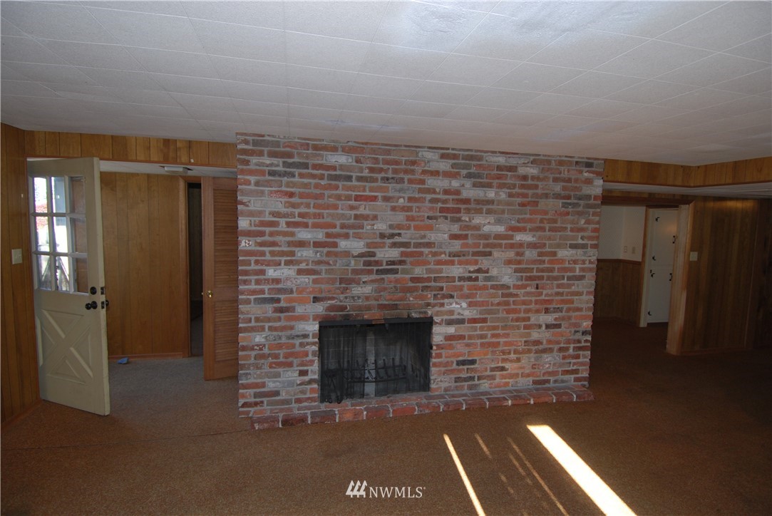 1610 Sheridan Road Bremerton, WA 98310 - Photo 8 of 33 Gallery Image 8
