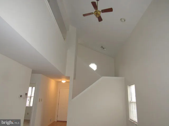 $2,400 | 29 Hawthorne Avenue, Newark, DE 19711