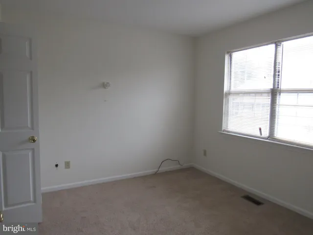 $2,400 | 29 Hawthorne Avenue, Newark, DE 19711