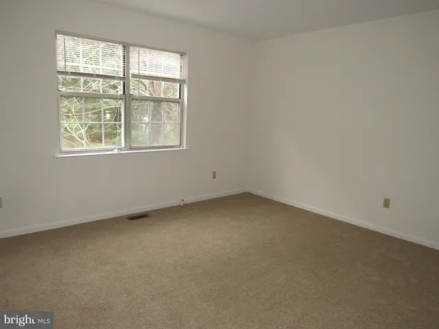 $2,400 | 29 Hawthorne Avenue, Newark, DE 19711