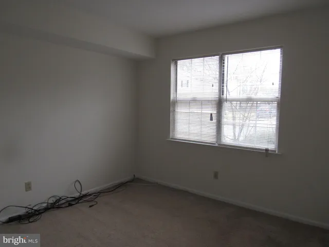 $2,400 | 29 Hawthorne Avenue, Newark, DE 19711