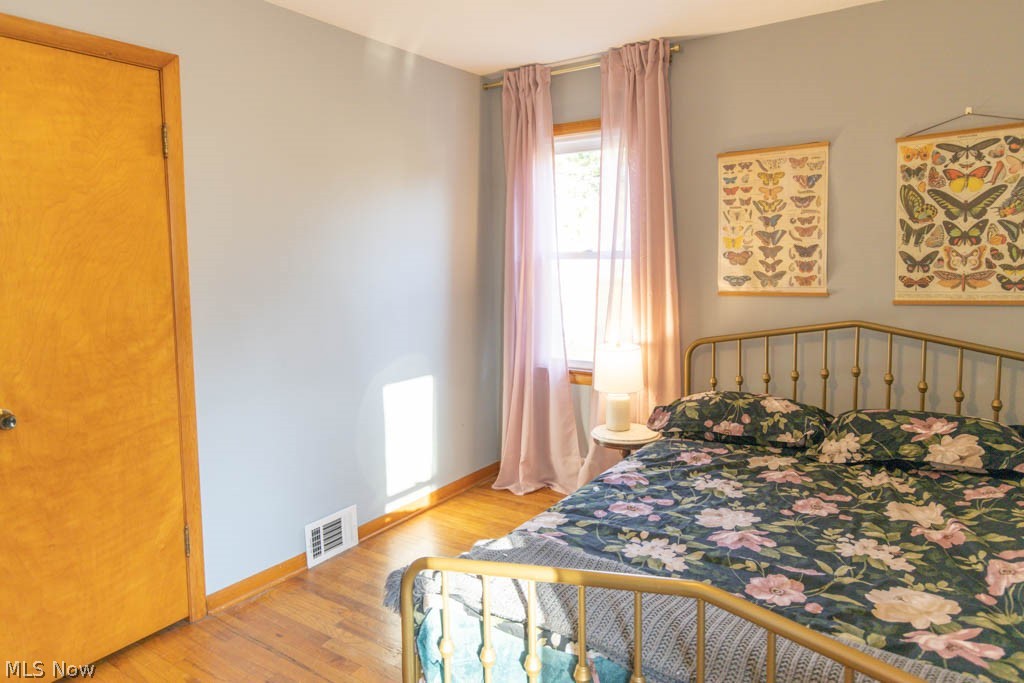 1351 Haverston Road Lyndhurst, OH 44124 - Photo 16 of 21 Bedroom 3