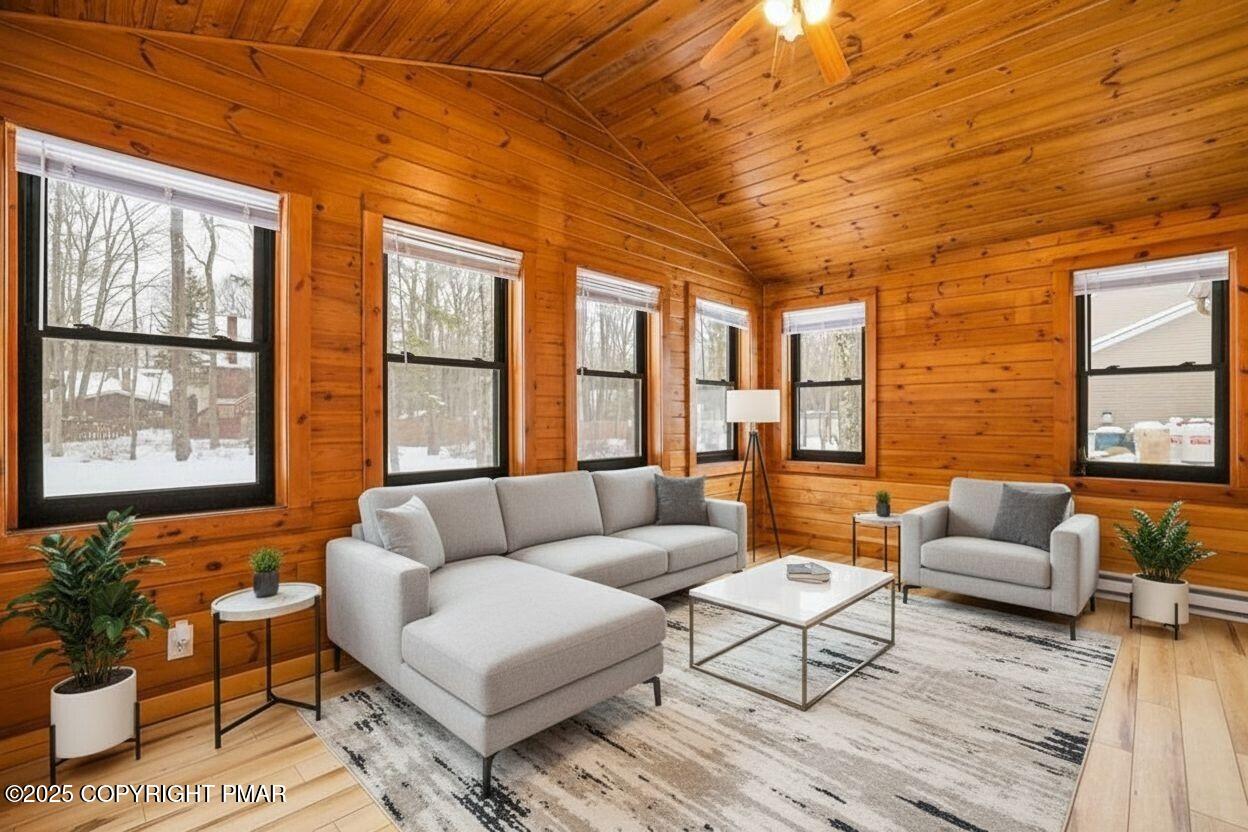 four season room staging