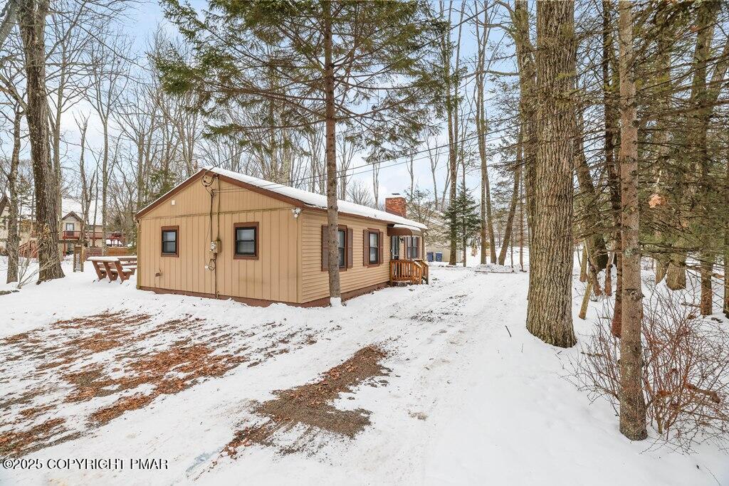 3280 Red Run Road Pocono Summit, PA 18346 - Photo 32 of 35 side