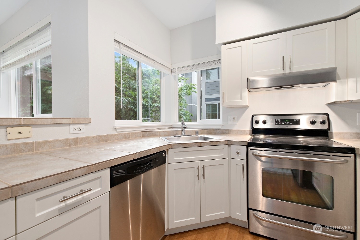 3903 243rd Place Southeast, Unit N201 Bothell, WA 98021 - Photo 12 of 33 Gallery Image 12
