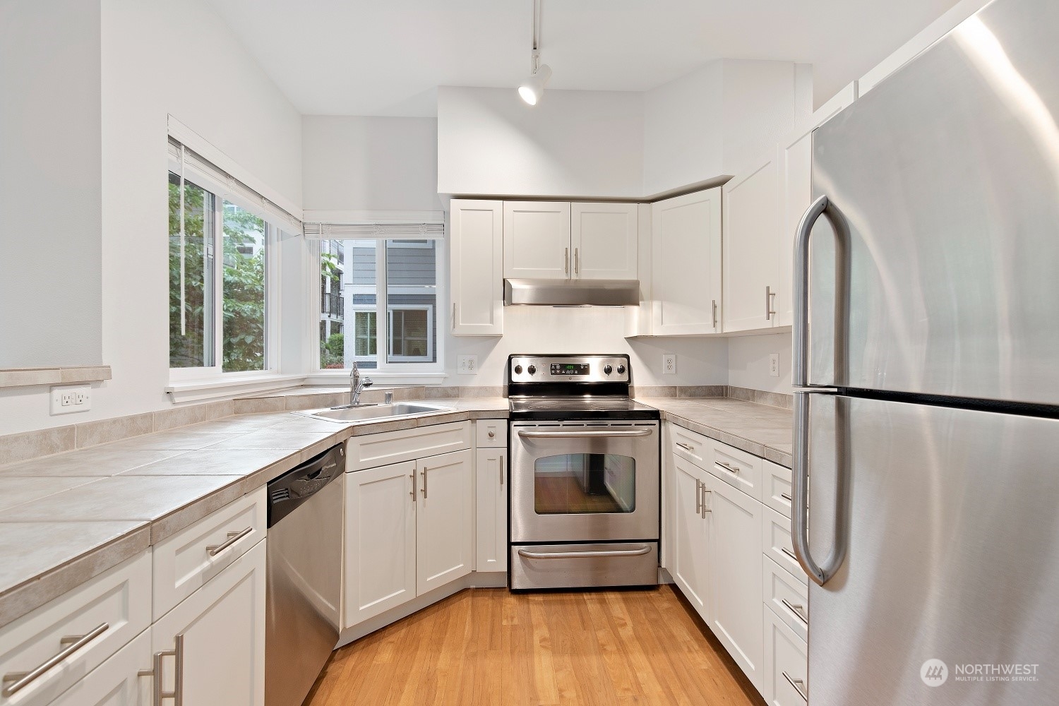 3903 243rd Place Southeast, Unit N201 Bothell, WA 98021 - Photo 13 of 33 Gallery Image 13