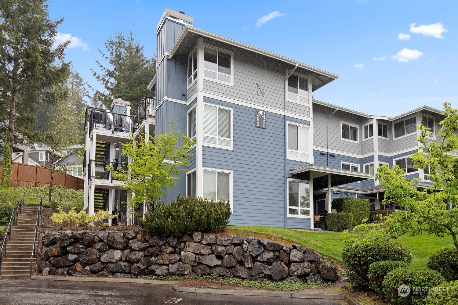 3903 243rd Place Southeast, Unit N201 Bothell, WA 98021 - Photo 3 of 33 Gallery Image 3