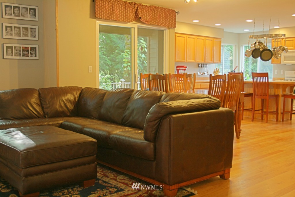 27131 Northeast Rupard Road Duvall, WA 98019 - Photo 4 of 15 Gallery Image 4