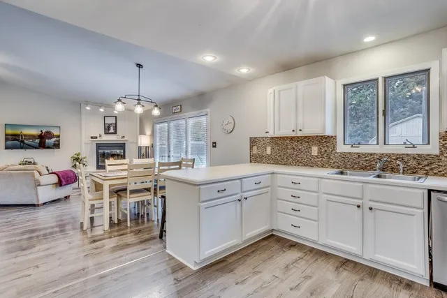 $200,000 | 704 West 15th Street, Newton, KS 67114