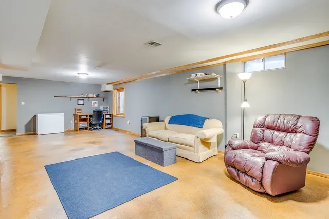 $200,000 | 704 West 15th Street, Newton, KS 67114