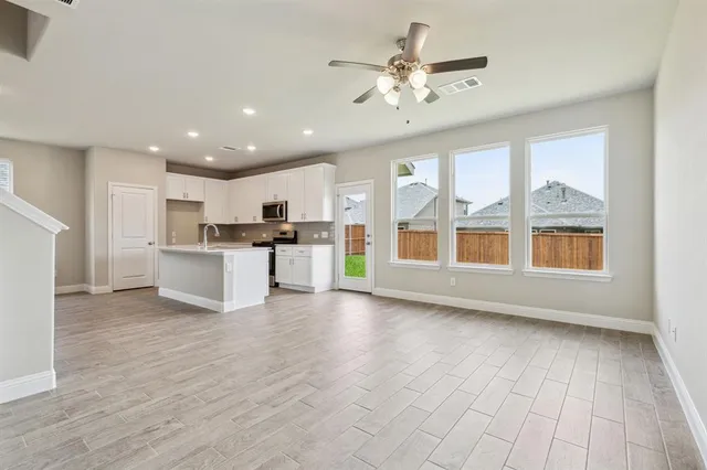 $468,500 | 624 Rusty Spurs Place, Weston, TX 75009