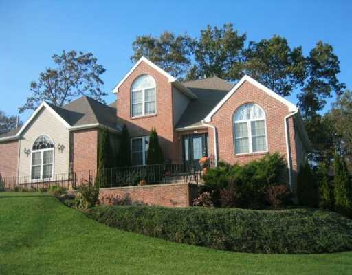 102 Fox Ridge Drive Cranston, RI 02921 - Photo 1 of 8 Exterior Front.