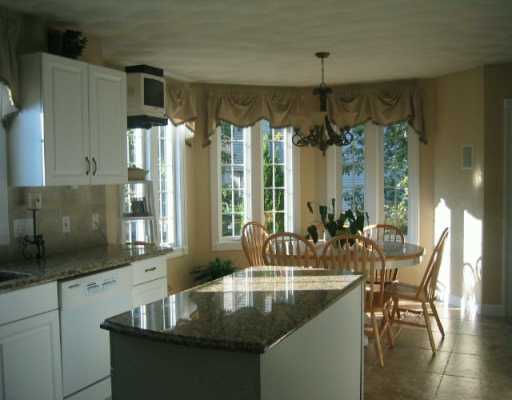 102 Fox Ridge Drive Cranston, RI 02921 - Photo 4 of 8 Kitchen.