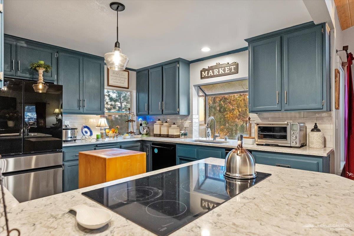 29501 Goldspike Road Tehachapi, CA 93561 - Photo 10 of 46 Gallery Image 10