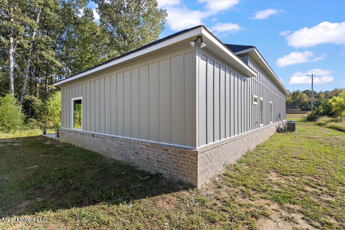 344 Dry Field Road Byhalia, MS 38611 - Photo 28 of 40 28-HTP_0476