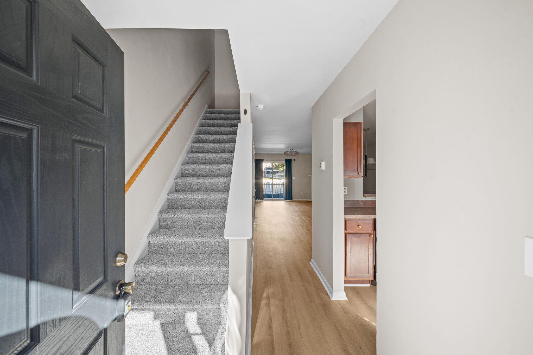 1004 Marsh Grass Way, Unit B Charleston, SC 29492 - Photo 14 of 27 5-web-or-mls-Barclay Media Co -5