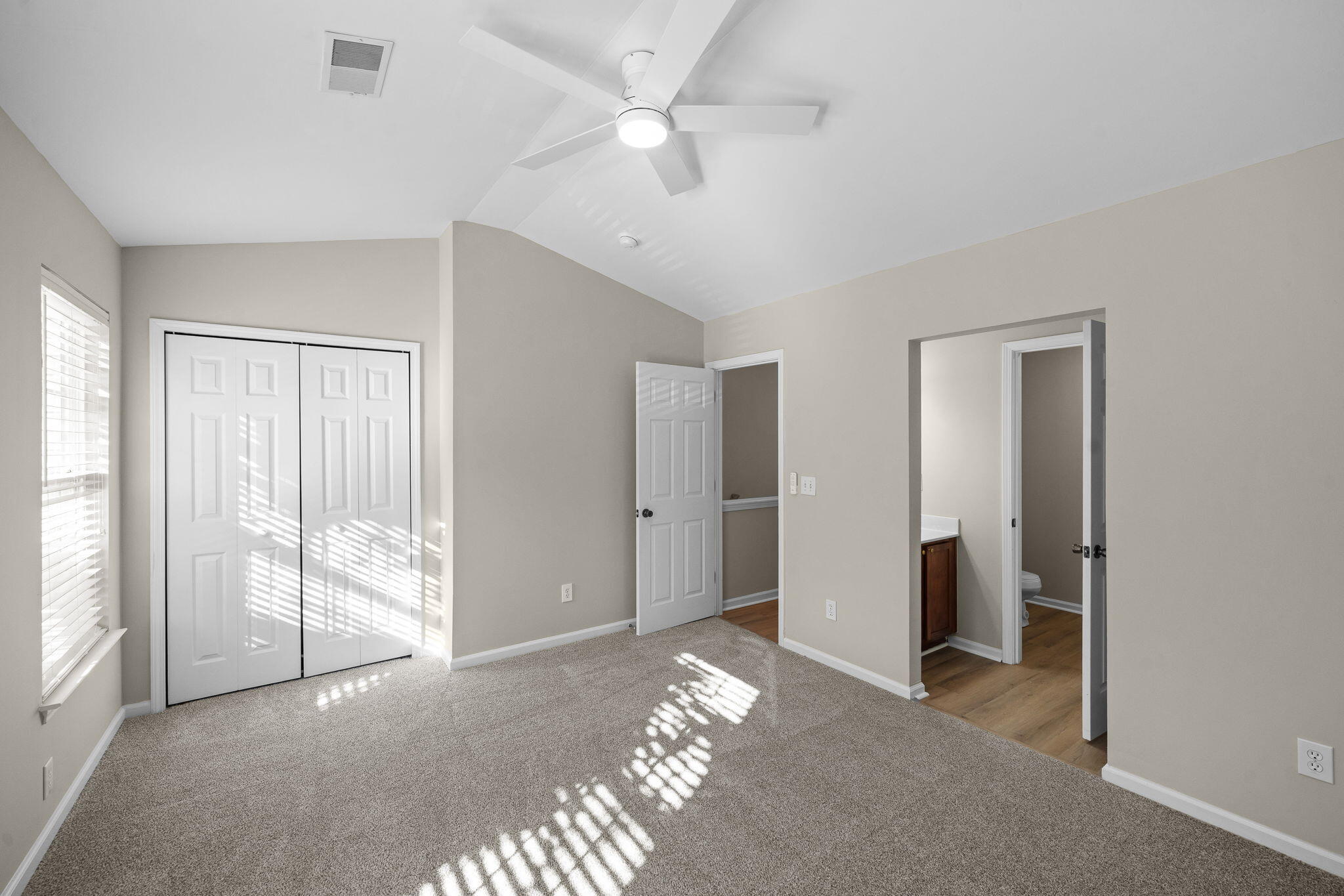 1004 Marsh Grass Way, Unit B Charleston, SC 29492 - Photo 17 of 27 19-web-or-mls-Barclay Media Co -17