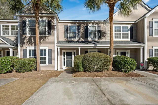 $330,000 | 1004 Marsh Grass Way, Unit B, Charleston, SC 29492
