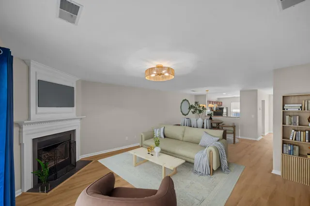 $330,000 | 1004 Marsh Grass Way, Unit B, Charleston, SC 29492