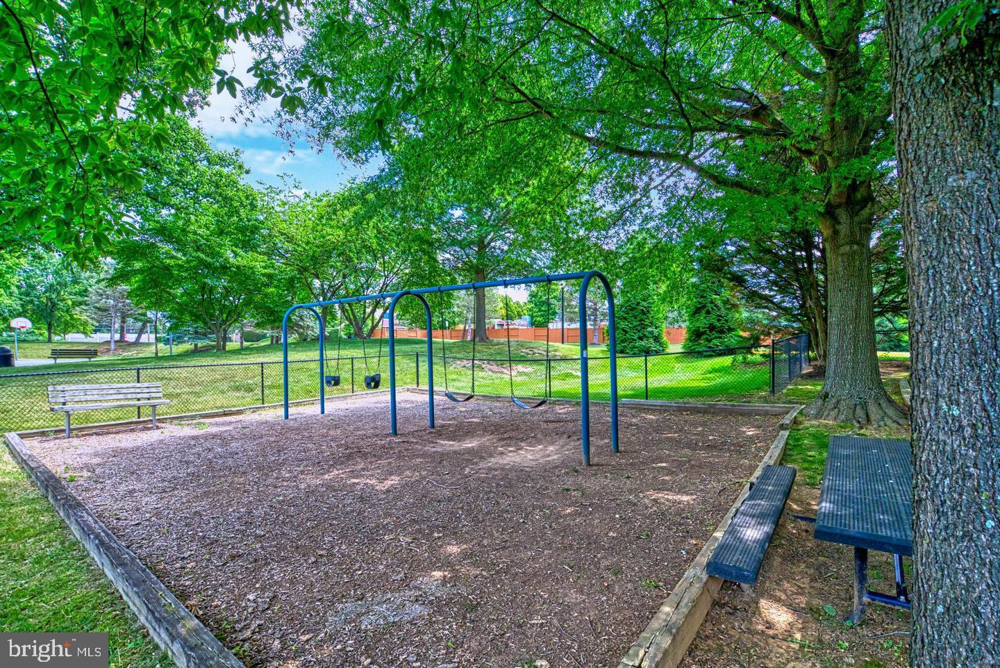 11081 Pelham Manor Place Reston, VA 20194 - Photo 64 of 99 Gallery Image 64