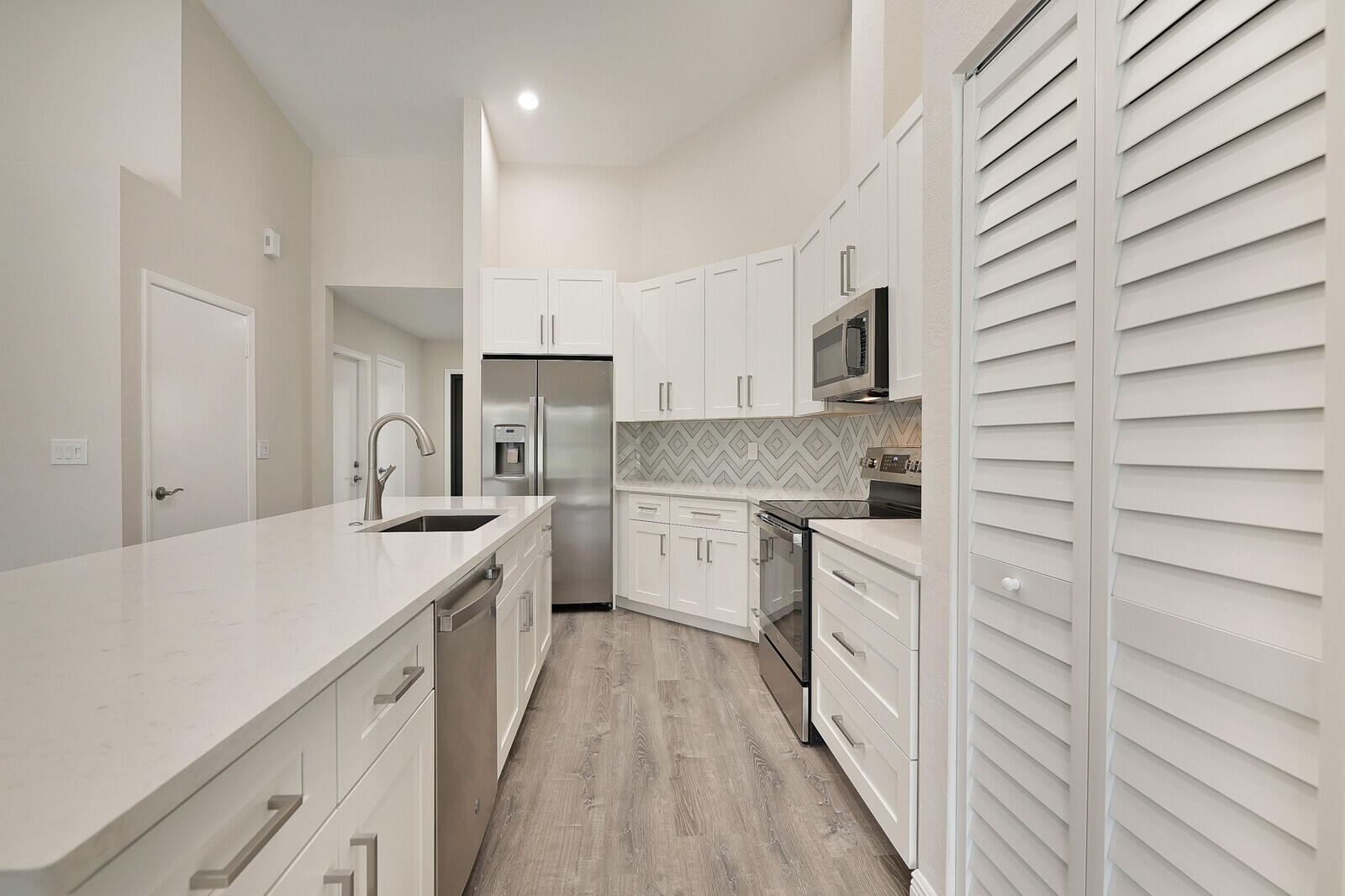 22118 Appleton Drive Boca Raton, FL 33428 - Photo 17 of 47 Kitchen