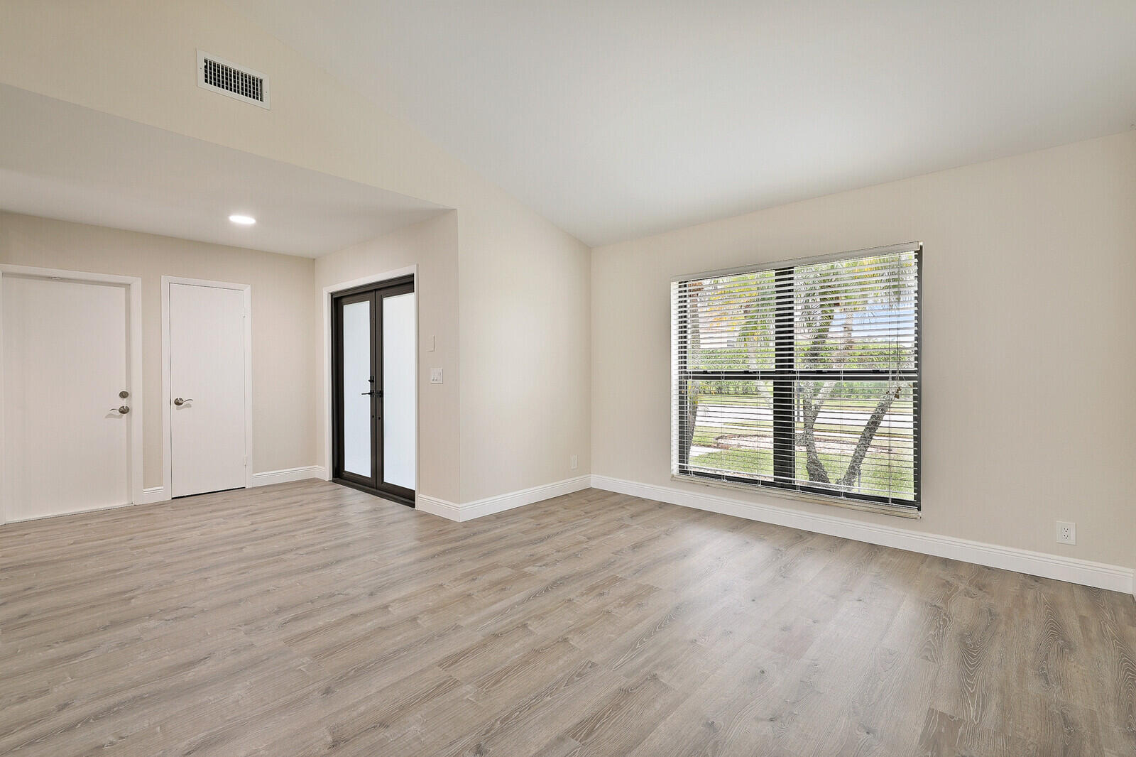 22118 Appleton Drive Boca Raton, FL 33428 - Photo 6 of 47 Living Room