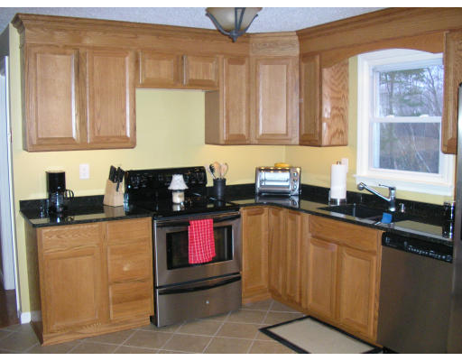130 Peterson Road Palmer, MA 01069 - Photo 2 of 15