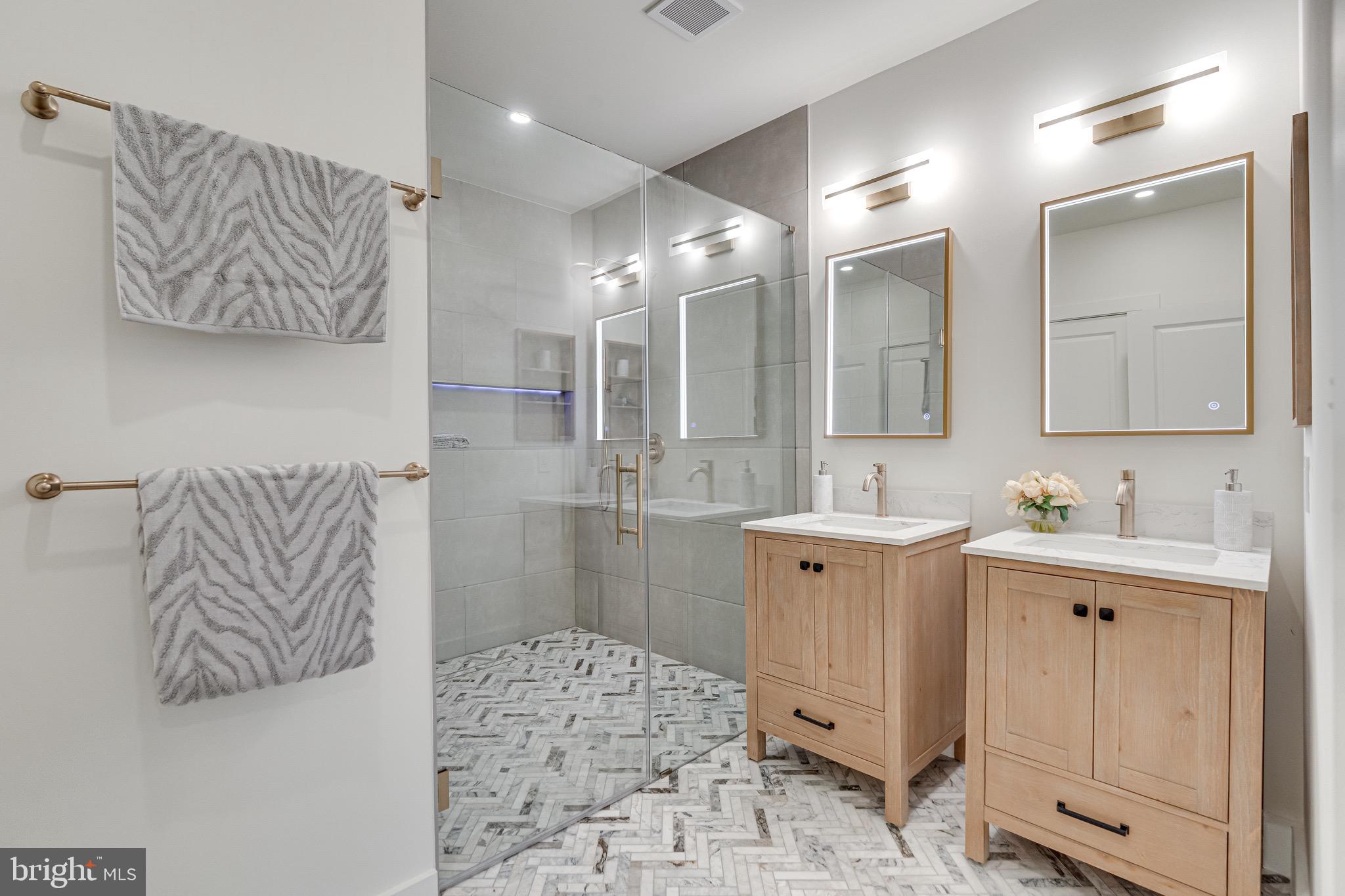 4820 5th Street Northwest Washington, DC 20011 - Photo 12 of 34 Primary Bath