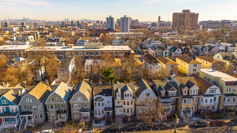 152 South 10th Street Newark, NJ 07107 - Photo 20 of 21 a view of a city with tall buildings