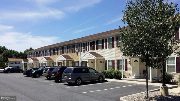 $1,350 | 75 South Reber Street, Unit 16, Wernersville, PA 19565