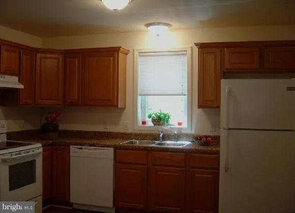 $1,350 | 75 South Reber Street, Unit 16, Wernersville, PA 19565