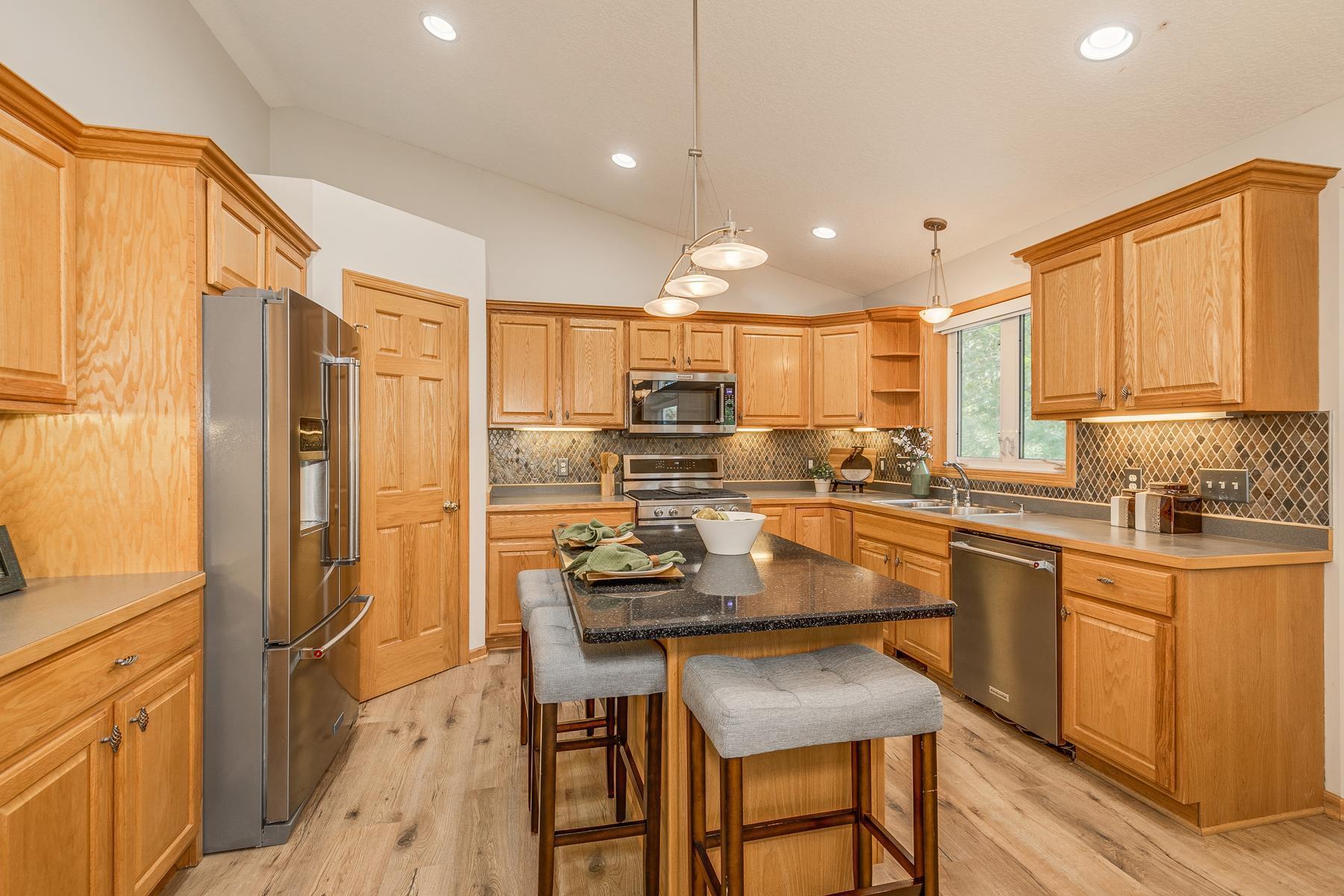5695 Turtle Lake Road Shoreview, MN 55126 - Photo 5 of 46