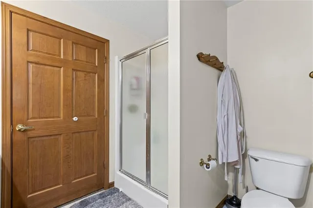 $384,950 | 612 17th Street, Osawatomie, KS 66064