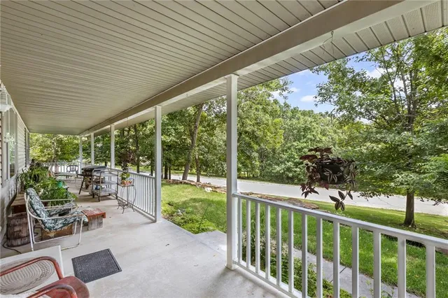 $384,950 | 612 17th Street, Osawatomie, KS 66064