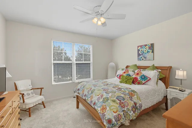 $434,900 | 695 Station Boulevard, Aurora, IL 60504