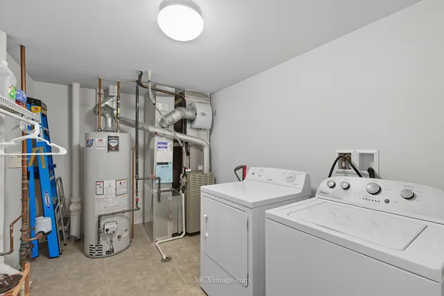 $434,900 | 695 Station Boulevard, Aurora, IL 60504