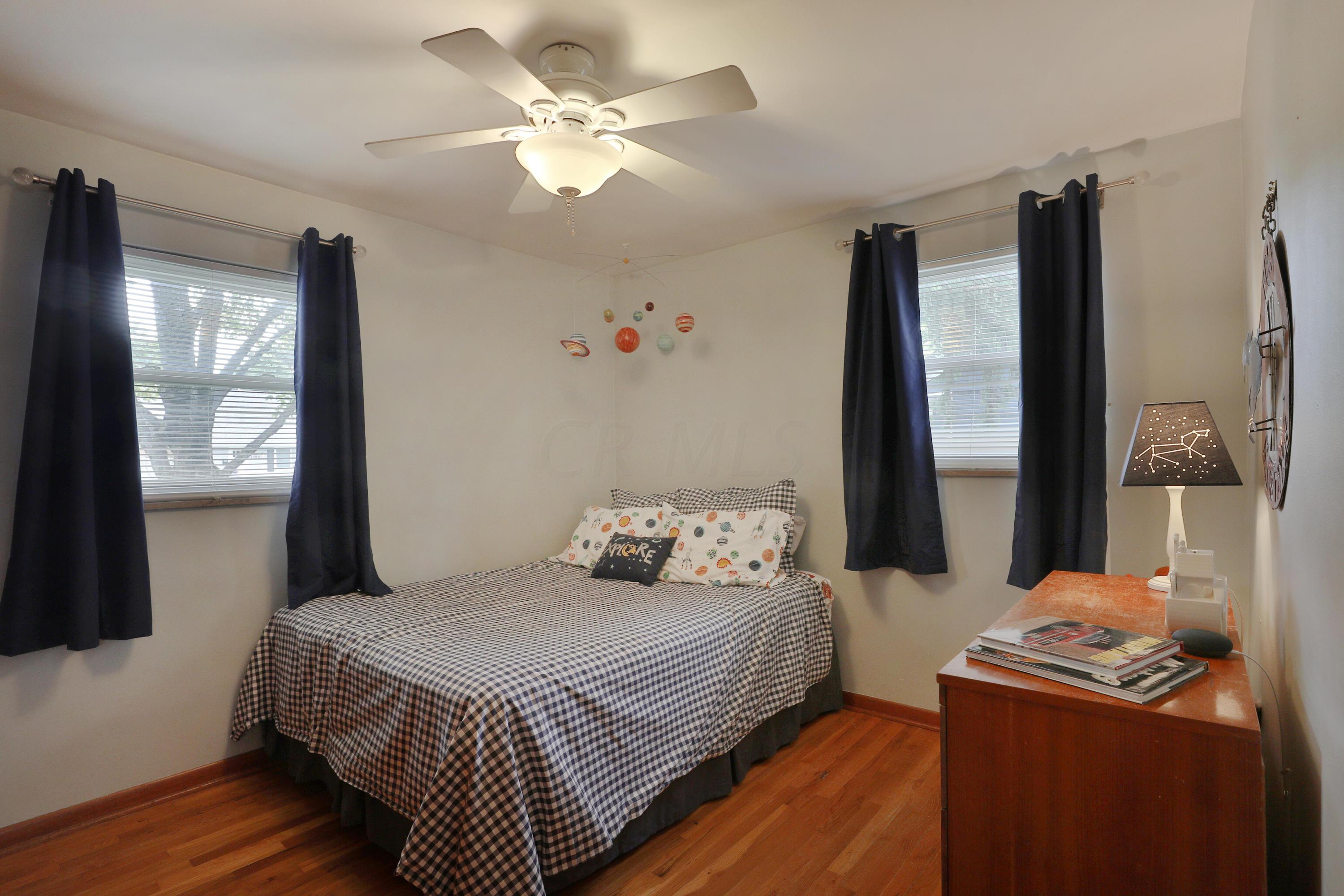 2242 Bristol Road Columbus, OH 43221 - Photo 14 of 33
