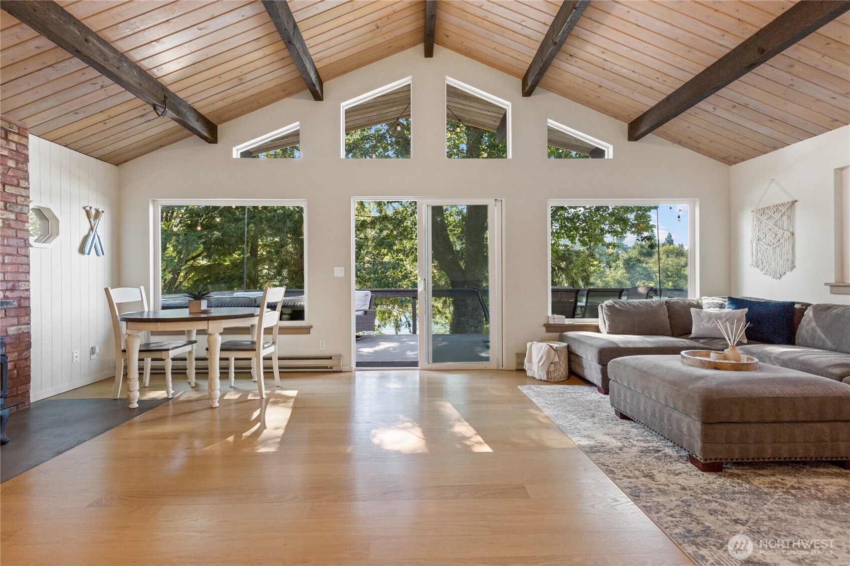 137 Lake Road Silver Creek, WA 98585 - Photo 3 of 32 Gallery Image 3