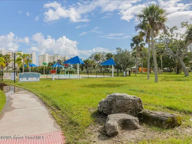 a view of a golf course
